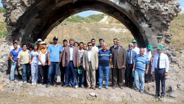 Vali Düzgün, Keykubadiye Sarayı'nı inceledi