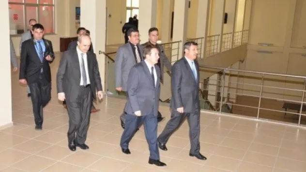 Vali Yılmaz'dan AĞÜ'ye Ziyaret