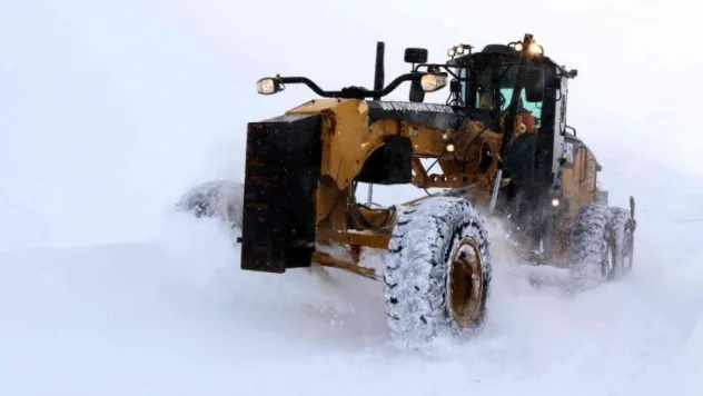 Van'da 109 yerleşim yerinin yolu ulaşıma kapandı