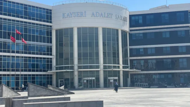 Yağma ve hakaretten suçlanan sanıkların yargılanmasına devam edildi