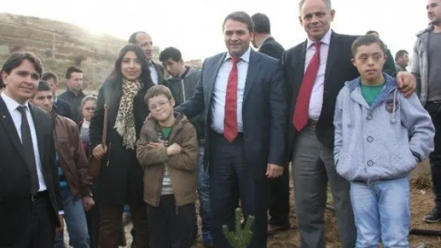 Yahyalı'da Engelliler Gününde Ağaç Dikme Etkinliği 