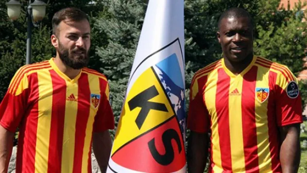 Yakubu ve Berkan Emir KayseriSpor İle Sözleşme İmzaladı