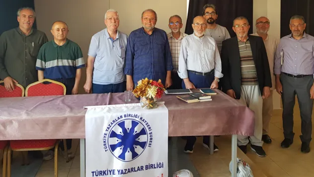 Yazarlar Birliği'nde 'Kur'an Okumaları ve Meal Çalışmaları' ele alındı