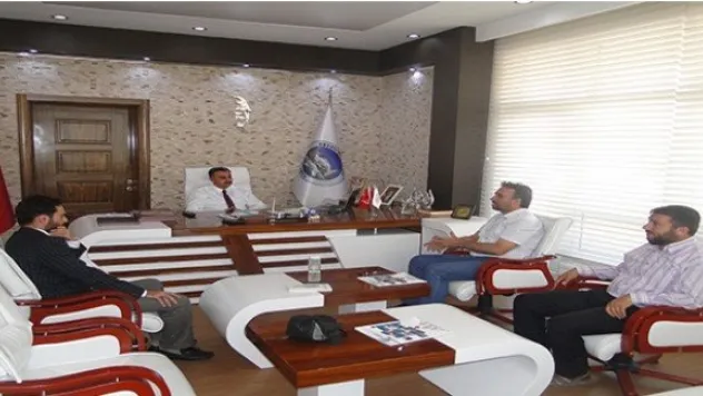 Yazarlar Birliği İstanbul Şube Başkanı Develi Belediye Başkanı Mehmet Cabbar'ı ziyaret etti