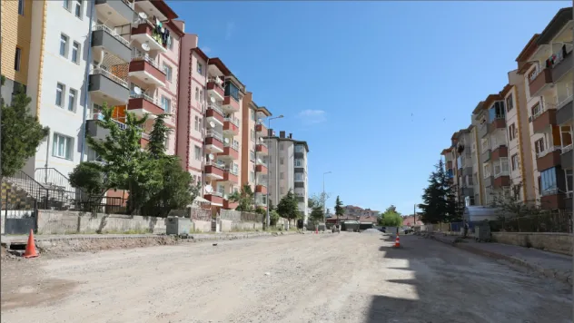 Yenidoğan Mahallesi'nde Bayram Öncesi Altyapı ve Çevre Düzenleme Çalışmaları Hızla Devam Ediyor
