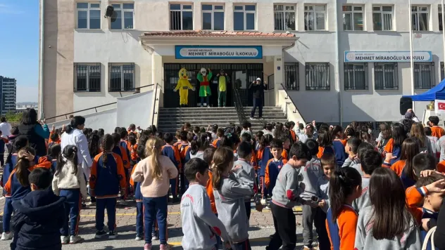 Yeşilay'dan öğrencilere bağımlılıkla mücadele eğitimi