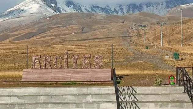 Yılın ilk karı Erciyes'e yağdı