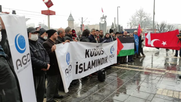 Yitrak'ın Türkiye'ye gelişi utanç sebebidir