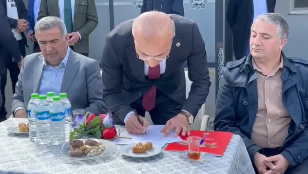 Yolsuzluktan tutuklanan Ekrem İmamoğlu için ilk imza Sarız'dan