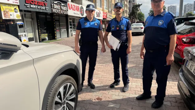 Zabıta'tan Uyarı: 'Kaldırımlar yayaların, yollar araçların'