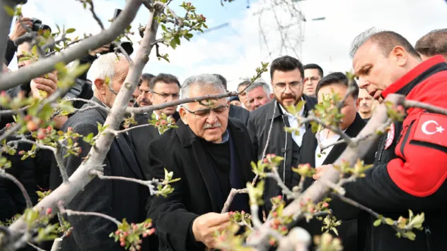 Ziraî Don sonrası 3 ilçeye 'Geçmiş Olsun' ziyareti
