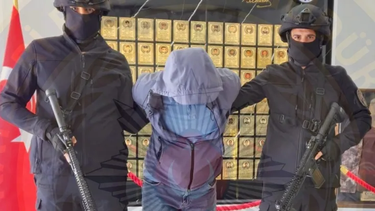 12 yıl 6 ay kesinleşmiş hapis cezası bulunan ihraç subay yakalandı