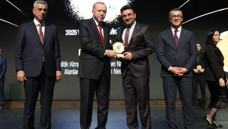 ERÜ öğretim üyesi Yılmaz'a Cumhurbaşkanı Erdoğan'ın elinden ödül