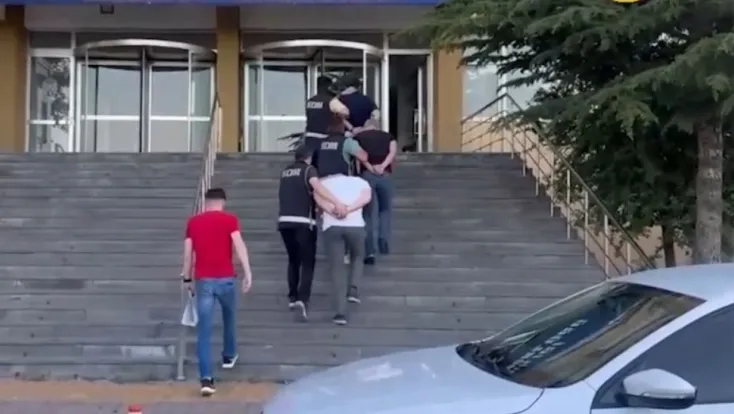 İş yerini kurşunlayan 3 şüpheli yakalandı