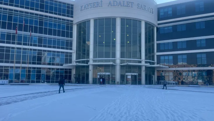 Kayınbiraderini öldürdüğü suçlaması ile yargılanan yabancı uyruklu şahsa 25 yıl hapis