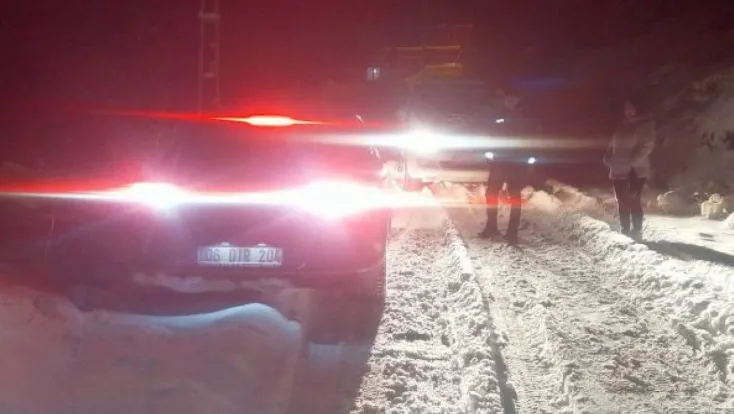 Mahsur kalan 2 vatandaş kurtarıldı