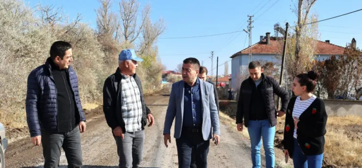 Hazarşah Mahallesi'nde sıcak asfalt çalışmaları başladı