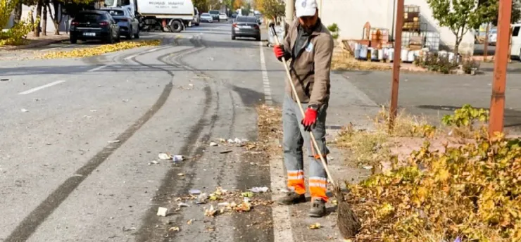 Melikgazi Belediyesi'nden Sonbahar Temizlik Seferberliği