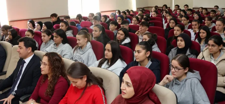 'Öğrenciler Soruyor, Başkan İlmek Cevaplıyor'