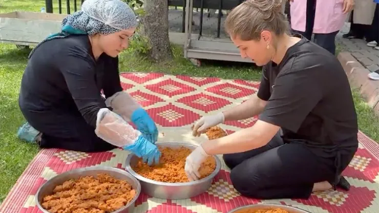 Depremzedeler için 'Yaza Merhaba' etkinliği düzenlendi