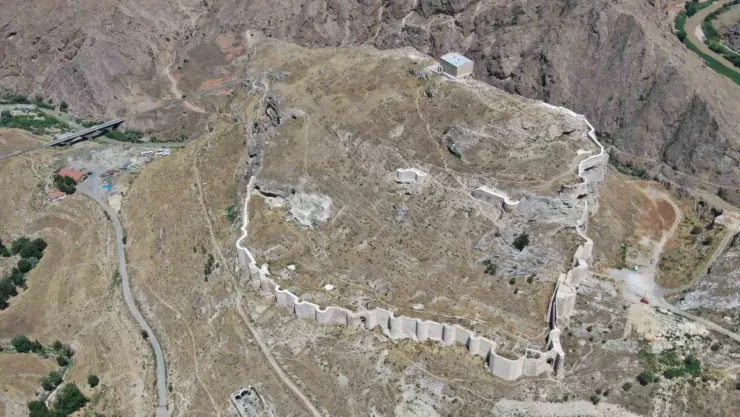 'Fethedilemeyen Türk Kalesi' 8 asır sonra da dikkat çekiyor