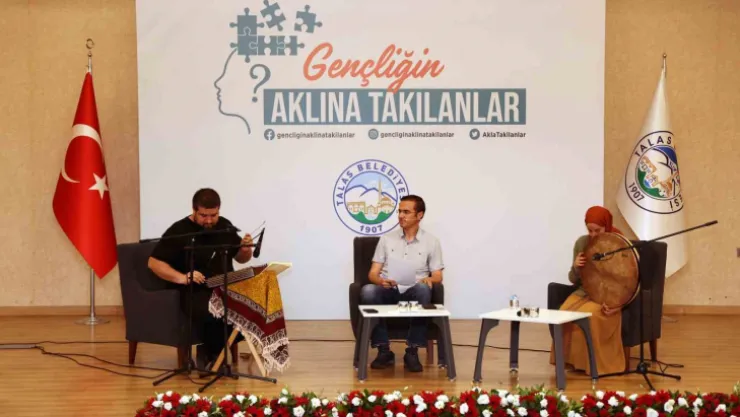 'Gençliğin aklına takılanlar'ı bu kez Sedat Anar cevapladı
