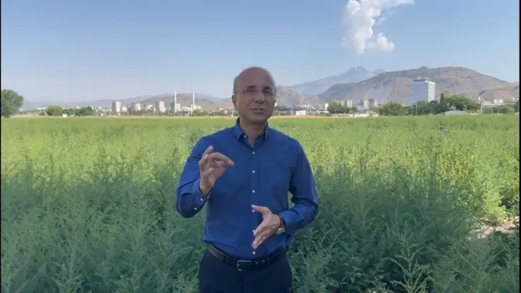 200 bin lira maaşlı patron milletveili CHP'li Genç de dert yandı:  'Herkesin ortak derdi geçim'