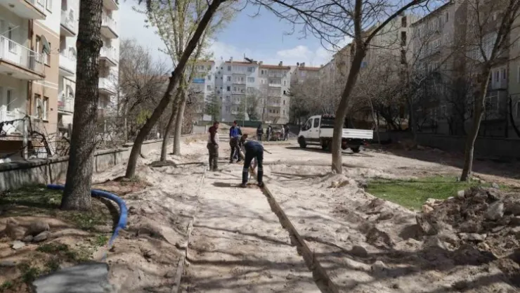 2000 Evler Mahallesi'nde park yenileniyor