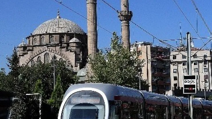 Tramvay 2 Milyon 719 Kilometre Yol Yapıp, 26,4 Milyon Yolcu Taşıdı 