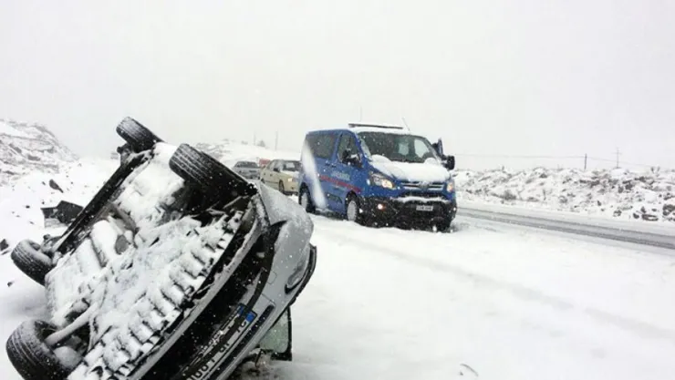 Kar yağışı hem sevindirdi hem üzdü