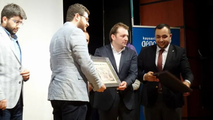 Ak Parti'den &quotMilletin Gençliği" programı