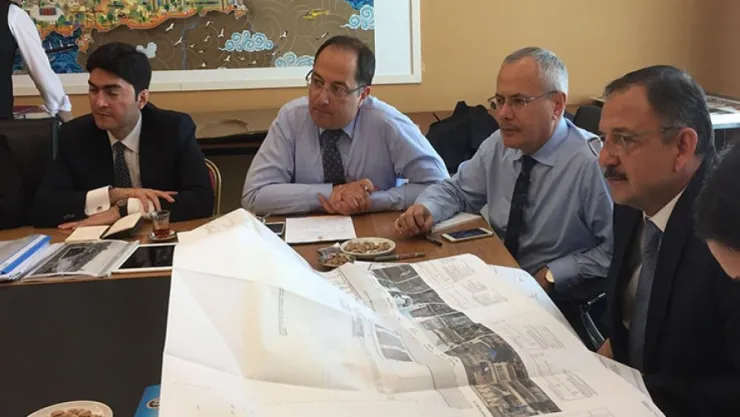 Özhaseki, 'Sur'u yeniden ihya ve inşa edeceğiz'