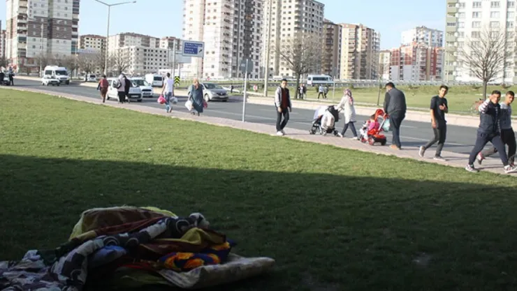 Şüpheli paketten yorgan çıktı