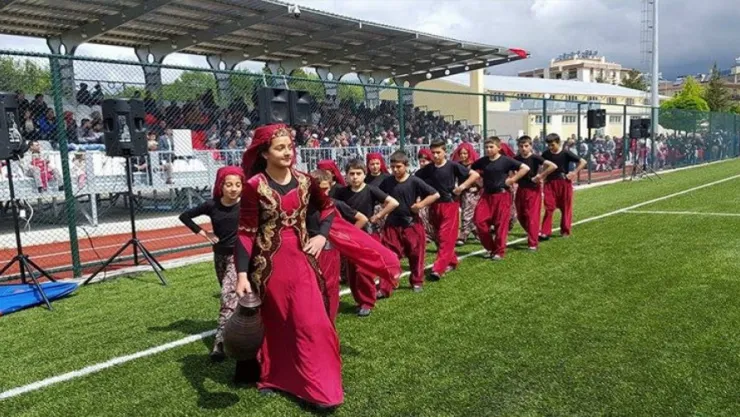 Develi'de 19 Mayıs coşkusu