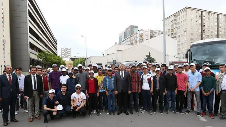 Kayseri'nin evlatları, ecdadın huzurunda