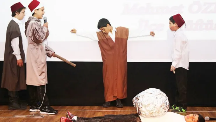 Suriyeli çocuklar hem ağladı hem ağlattı