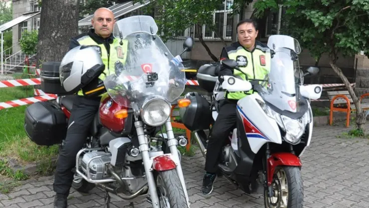 Şehitler anısına 27 ülke 100 şehir dolaşacaklar