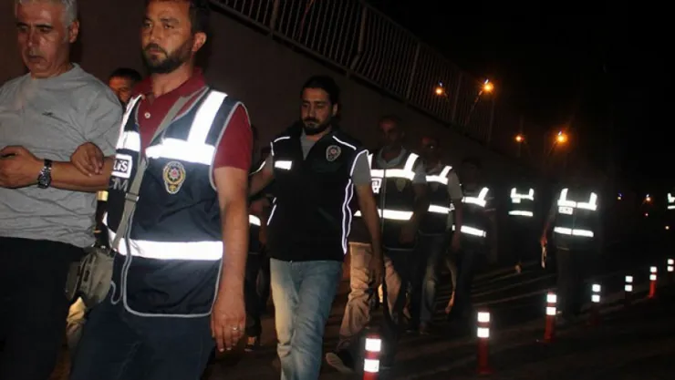Kayseri'de 29 hakim ve savcı tutuklandı