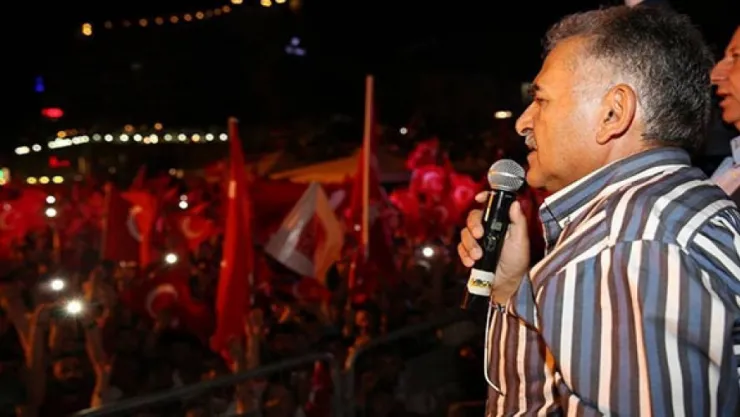 Türkiye tek ses, tek yürek oldu milli iradeye, demokrasiye sahip çıktı