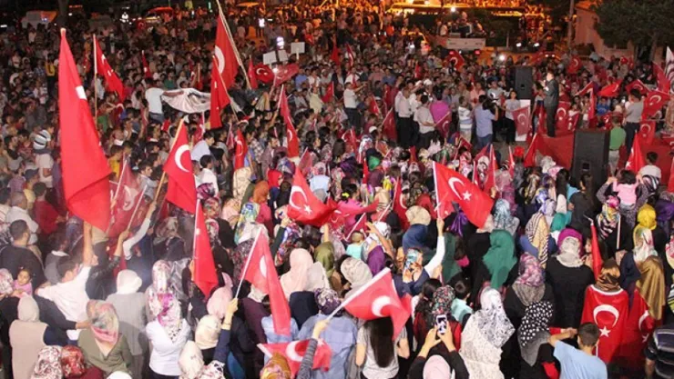 Yahyalı demokrasi için meydanları doldurdu