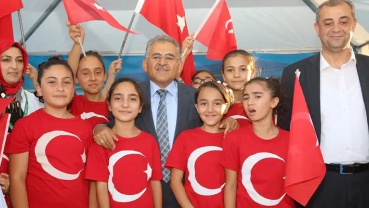 Çocuk meclisi yaz okulu tamamlandı