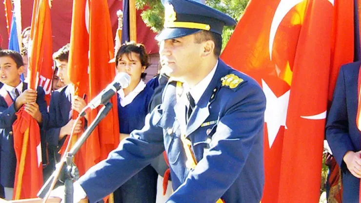 FETÖ'cüler yüzünden 1 gün albaylık yapabildi