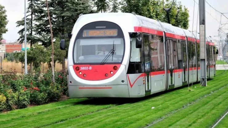 Tramvaylara 'kondüktör' geliyor