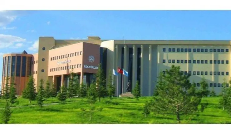 Erciyes Üniversitesi dünya sıralamasına girdi...