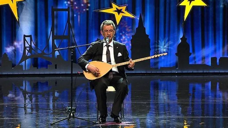 Ersin Çimen demokrasi şehitleri için klip çekti