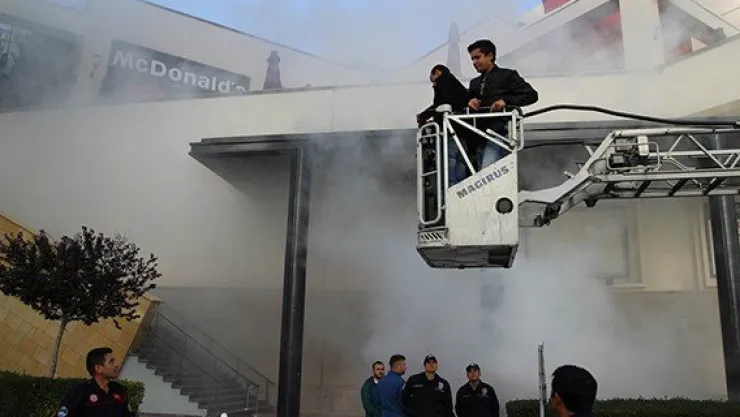 Forum Kayseri'de gerçeği aratmayan tatbikat