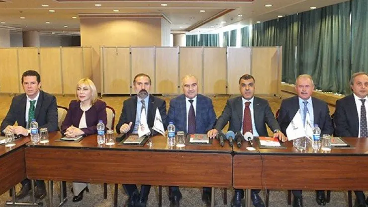 TÜRKONFED 'Türkiye AB'ye girmeli' diyor!