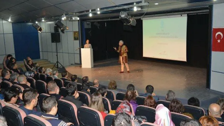 Bir Zamanlar Selçuklu 'Denizkızı İlahisi' Sergisi açıldı.