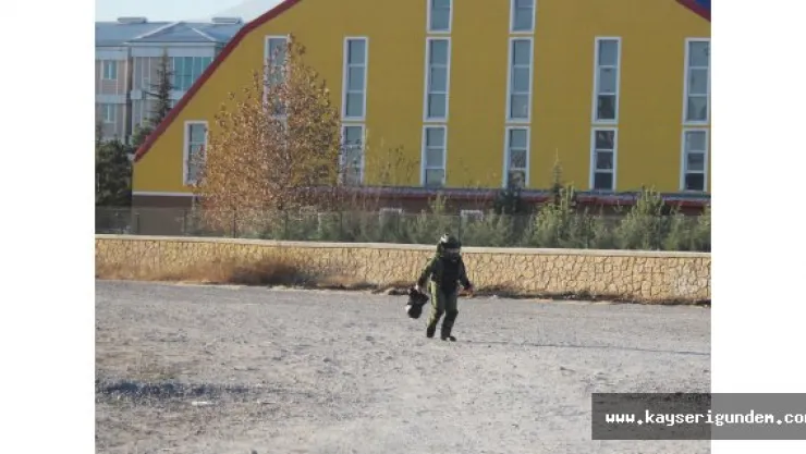 Cezaevi önünde şüpheli paket alarmı