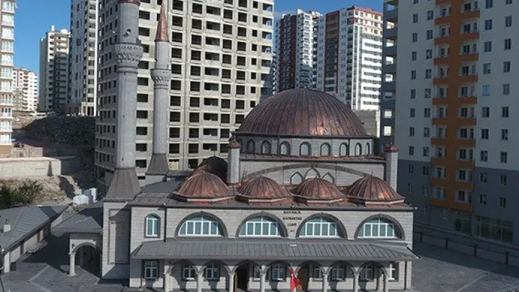 Hacı Halil Bayraktar Camii ibadete açılıyor